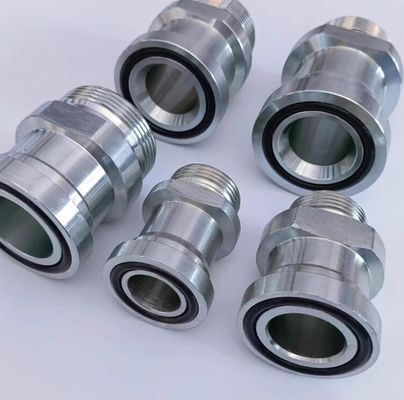 Adaptateurs hydrauliques pour tuyaux en acier au carbone moyen