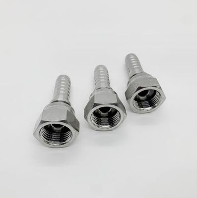 Crimping des raccords de tuyau hydraulique avec connexion JIC féminine