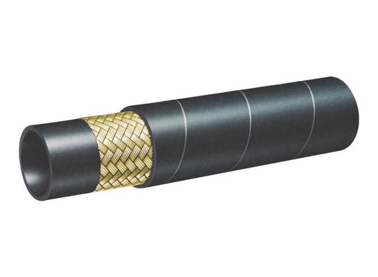 Assemblage de tuyau en caoutchouc hydraulique renforcé par fil d'acier tressé / en spirale