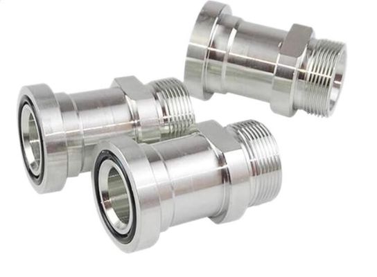Tête ronde 300 psi Flanche métrique fil extérieur tuyau de transition hydraulique